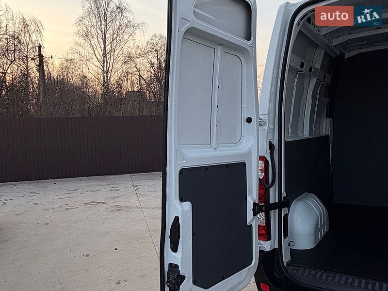 Вантажопасажирський фургон Renault Master 2017 в Млиніві фото 14 Вантажопасажирський фургон Renault Master 2017 в Млиніві