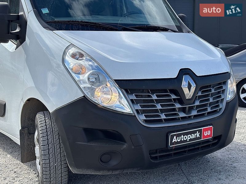 Вантажний фургон Renault Master 2017 в Львові