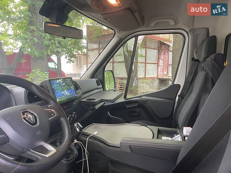 Вантажний фургон Renault Master 2020 в Києві