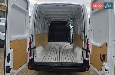 Вантажний фургон Renault Master 2022 в Стрию