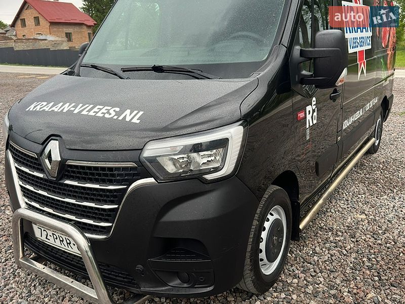 Вантажний фургон Renault Master 2019 в Львові