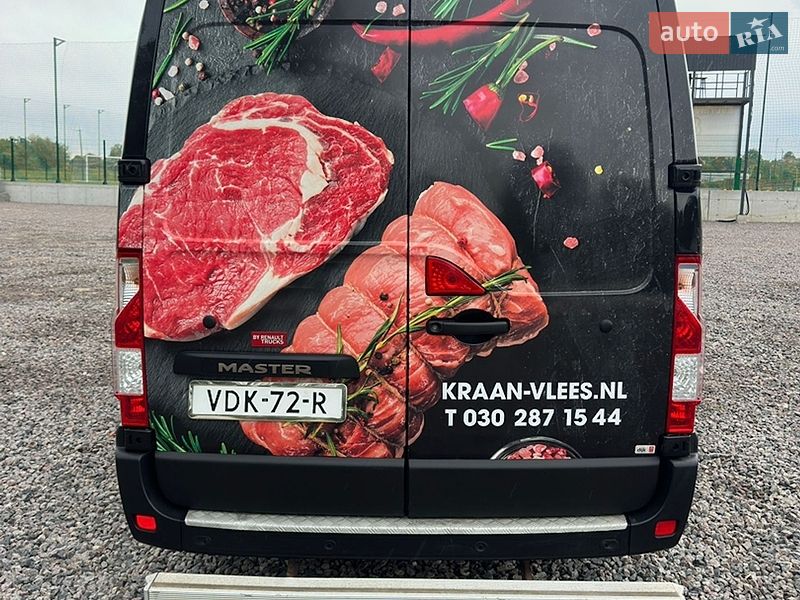 Вантажний фургон Renault Master 2019 в Львові