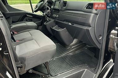 Вантажний фургон Renault Master 2019 в Львові