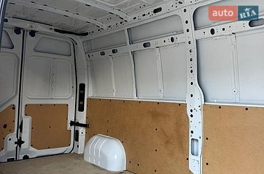 Вантажний фургон Renault Master 2021 в Луцьку