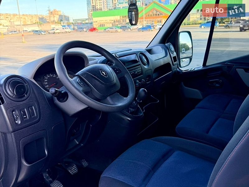 Вантажний фургон Renault Master 2012 в Одесі