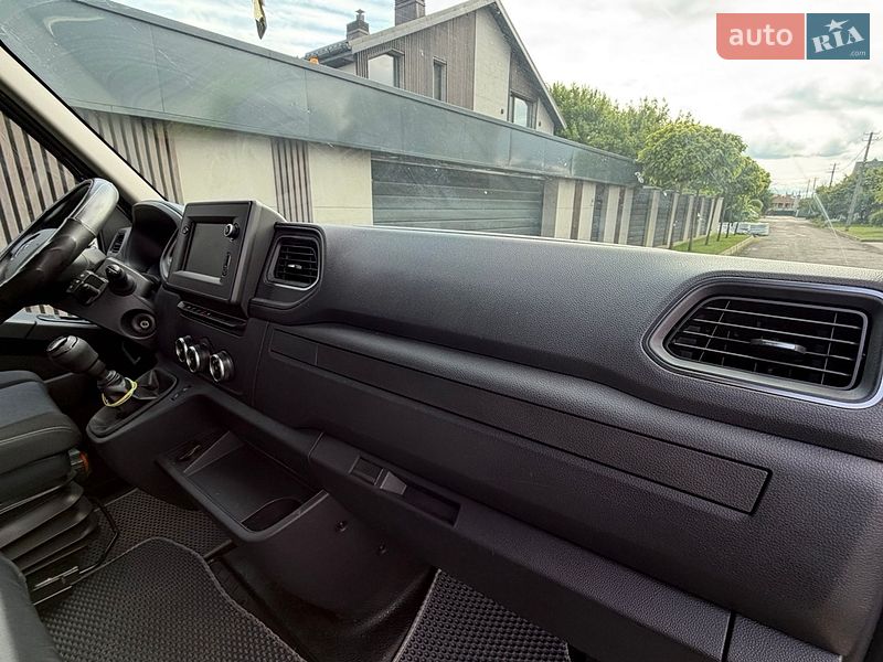 Вантажний фургон Renault Master 2022 в Білій Церкві
