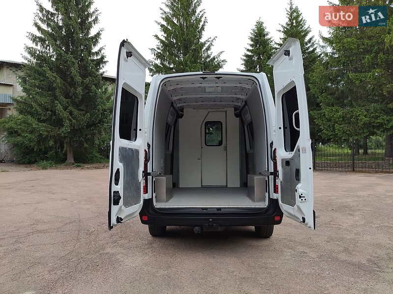 Грузовой фургон Renault Master 2017 в Бердичеве