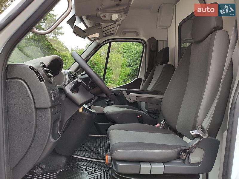 Грузовой фургон Renault Master 2017 в Бердичеве