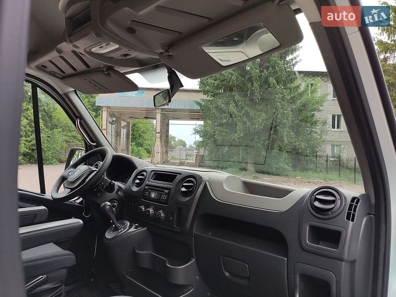 Грузовой фургон Renault Master 2017 в Бердичеве