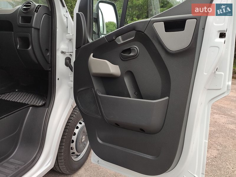 Грузовой фургон Renault Master 2017 в Бердичеве