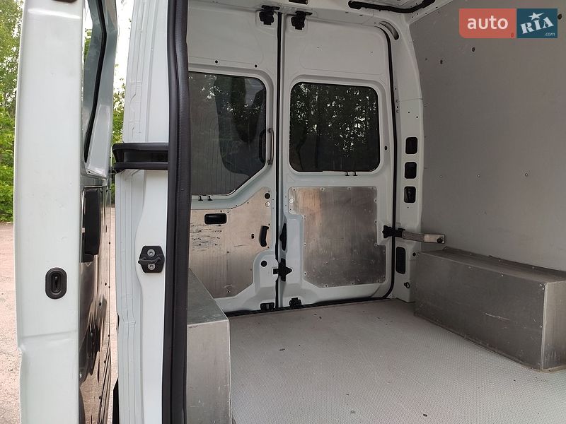 Грузовой фургон Renault Master 2017 в Бердичеве