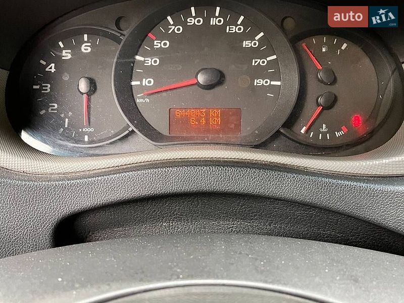 Тентований Renault Master 2011 в Дніпрі