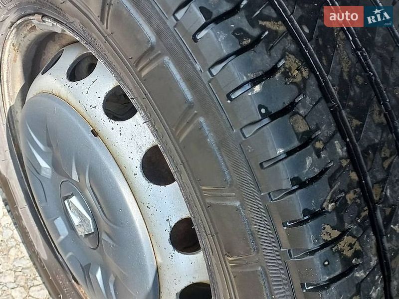 Вантажний фургон Renault Master 2018 в Камені-Каширському