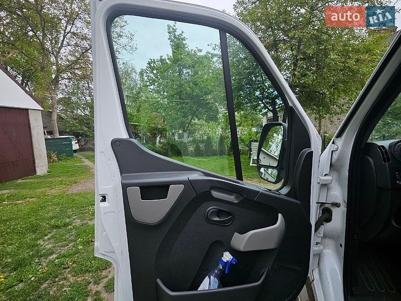 Вантажний фургон Renault Master 2018 в Луцьку
