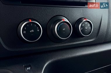 Грузовой фургон Renault Master 2022 в Киеве