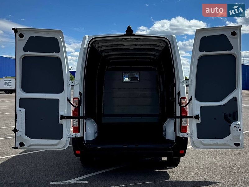 Грузовой фургон Renault Master 2022 в Киеве