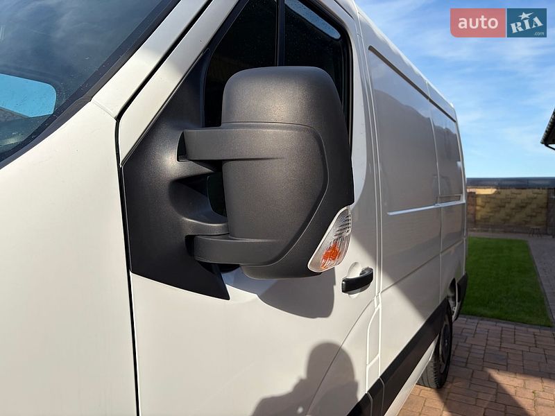 Грузовой фургон Renault Master 2018 в Луцке