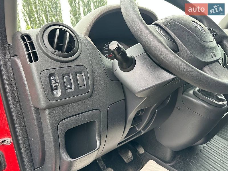 Грузовой фургон Renault Master 2017 в Дубно