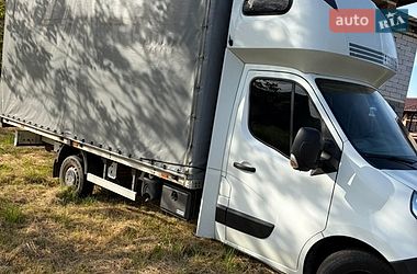Грузовой фургон Renault Master 2016 в Ужгороде