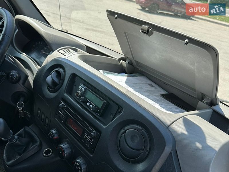 Автовоз Renault Master 2015 в Ивано-Франковске