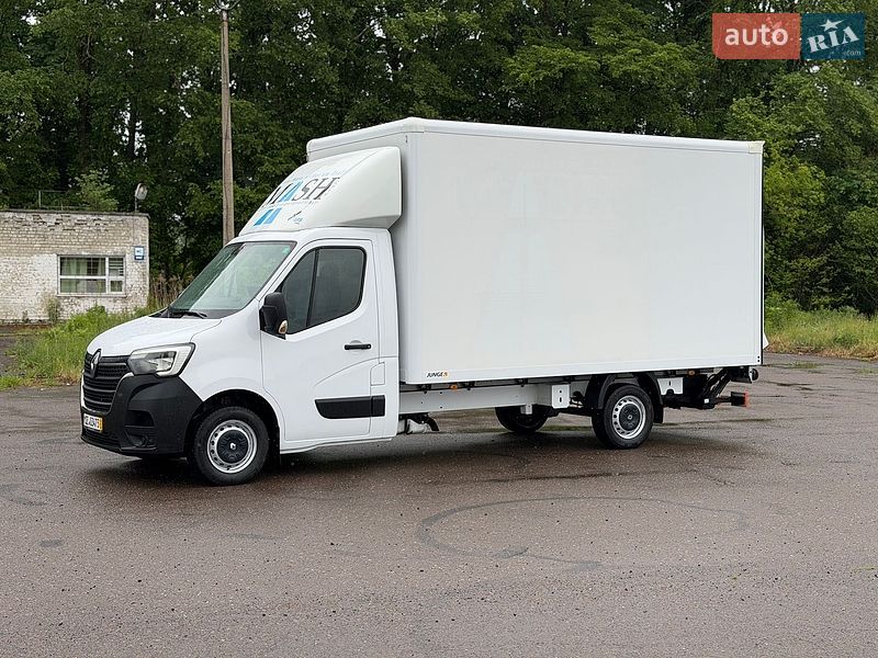 Грузовой фургон Renault Master 2019 в Дубно