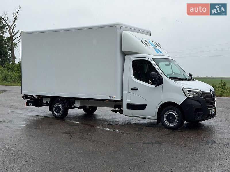 Грузовой фургон Renault Master 2019 в Дубно