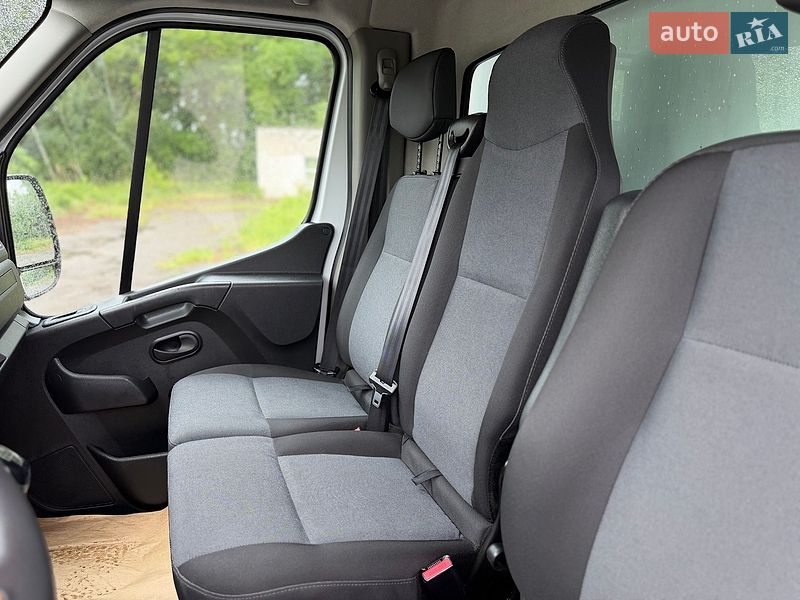 Грузовой фургон Renault Master 2019 в Дубно