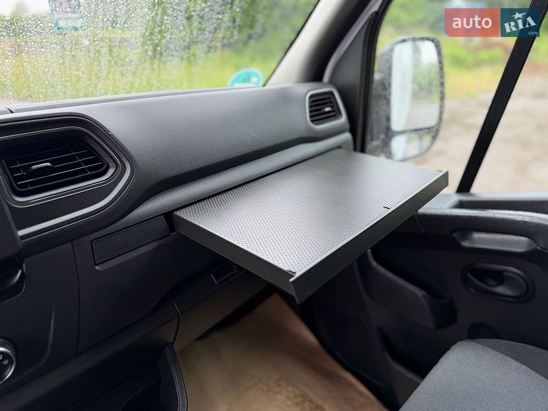 Грузовой фургон Renault Master 2019 в Дубно