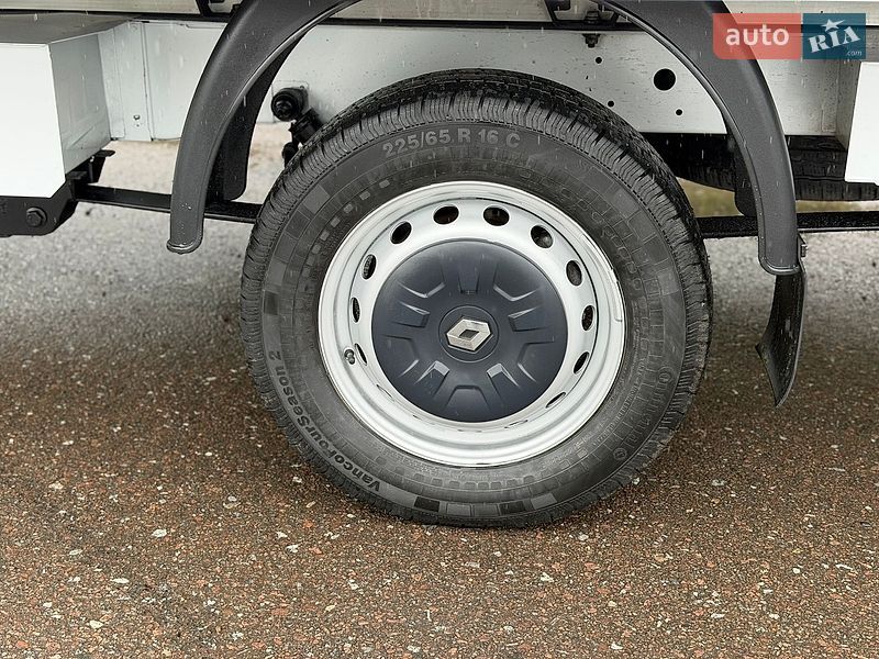 Грузовой фургон Renault Master 2019 в Дубно