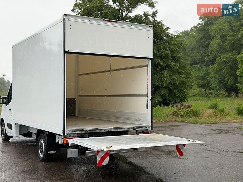 Вантажний фургон Renault Master 2019 в Дубні