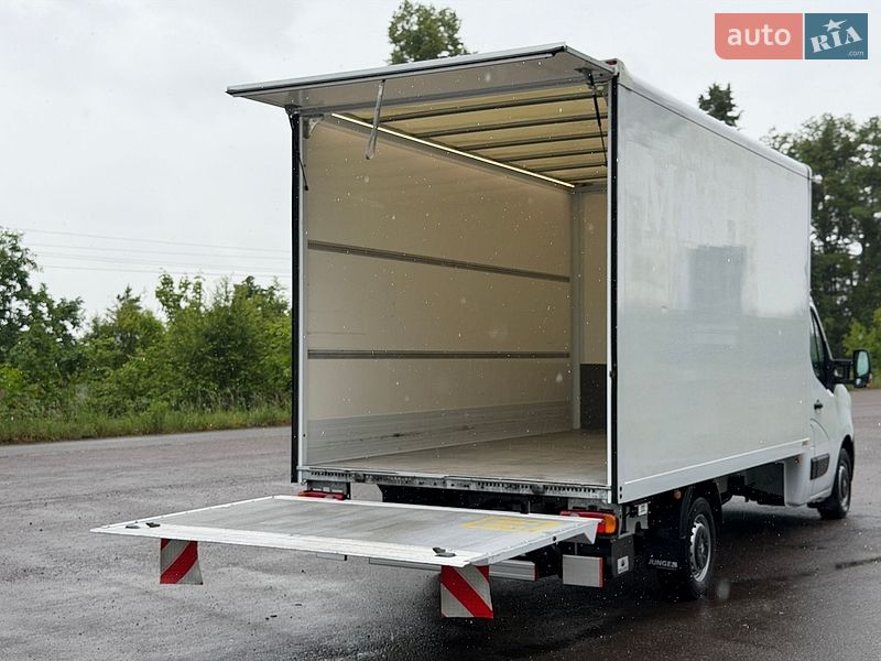 Грузовой фургон Renault Master 2019 в Дубно