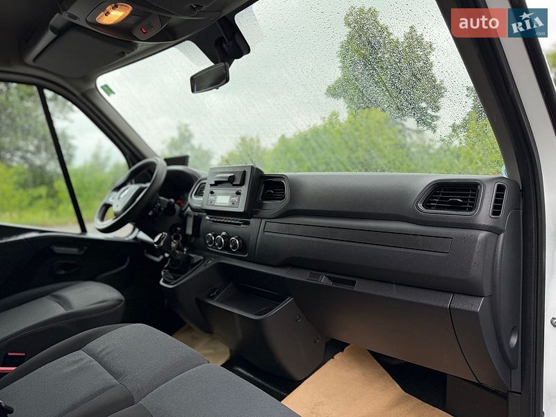 Вантажний фургон Renault Master 2019 в Дубні