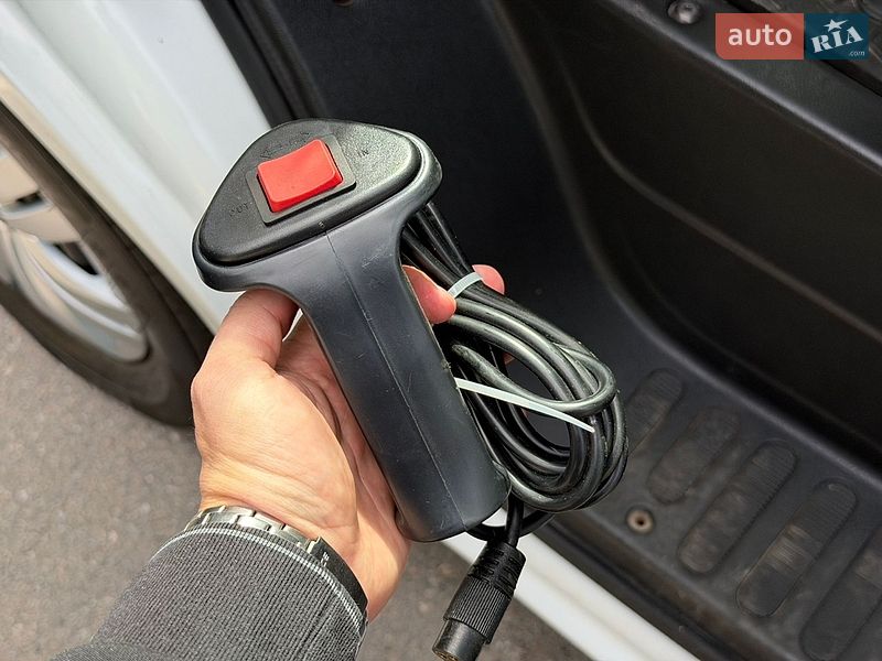 Автовоз Renault Master 2013 в Днепре