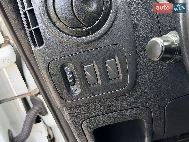 Автовоз Renault Master 2013 в Днепре