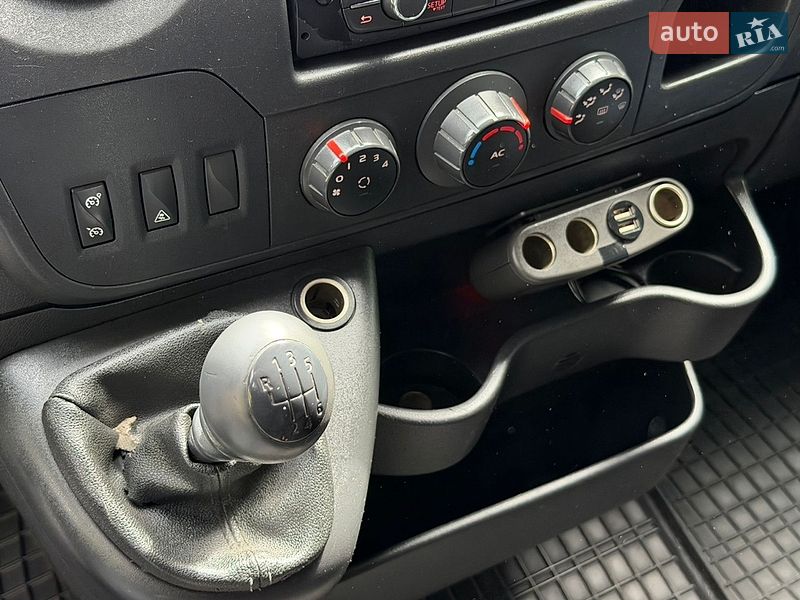 Автовоз Renault Master 2013 в Днепре