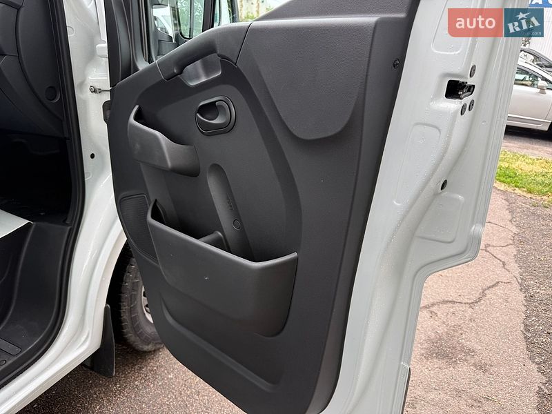 Вантажний фургон Renault Master 2021 в Одесі