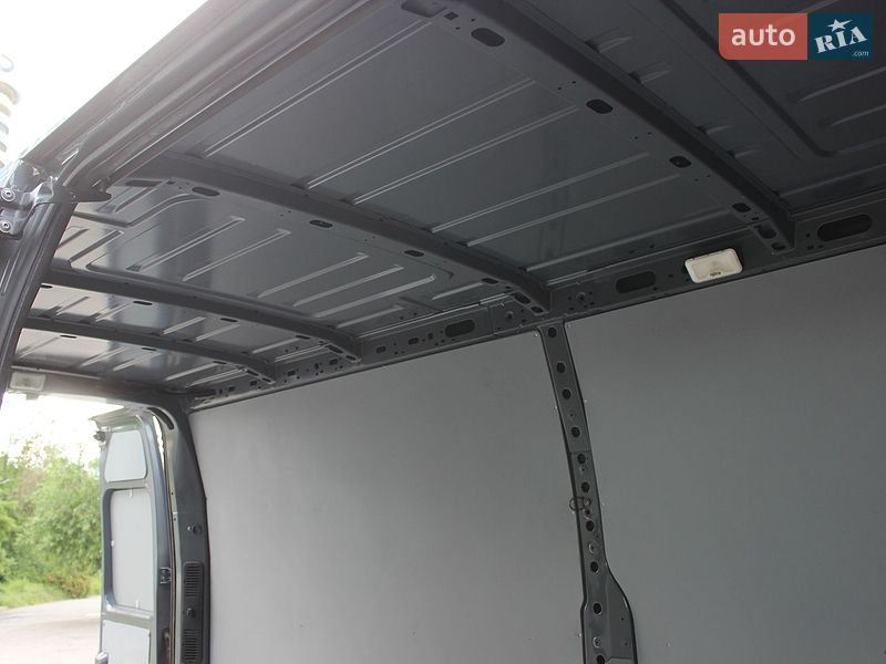 Мікроавтобус вантажний (до 3,5т) Renault Master 2020 в Дніпрі