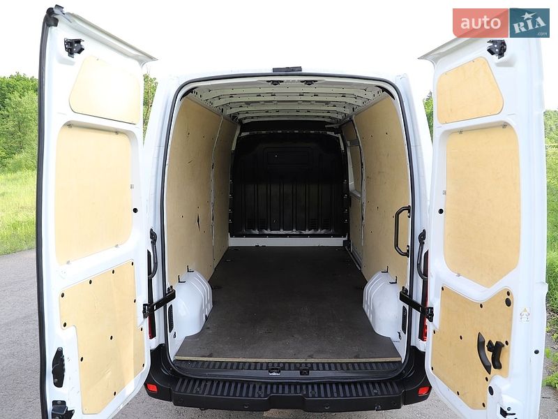 Грузовой фургон Renault Master 2024 в Дрогобыче