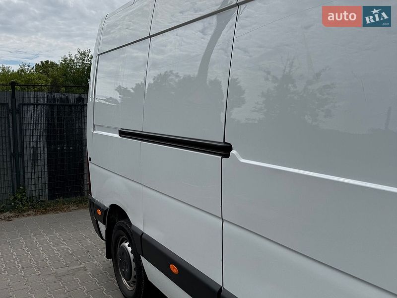 Вантажний фургон Renault Master 2022 в Львові