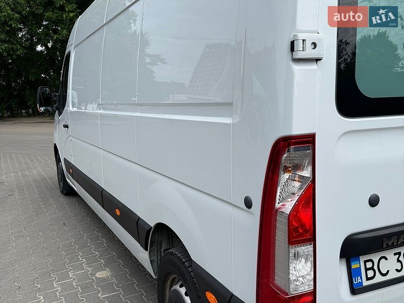 Вантажний фургон Renault Master 2022 в Львові