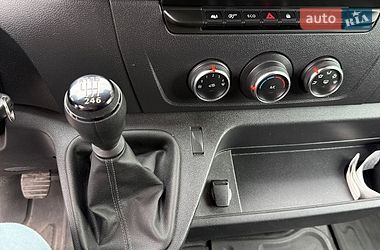 Вантажний фургон Renault Master 2022 в Львові