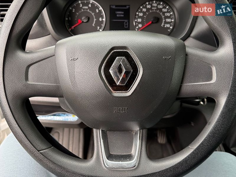 Вантажний фургон Renault Master 2022 в Львові