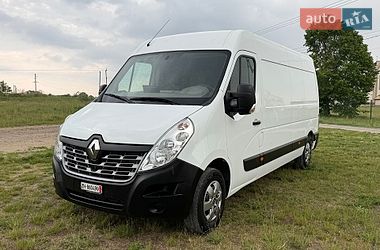 Вантажний фургон Renault Master 2017 в Львові