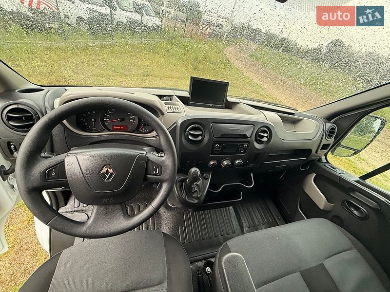 Вантажний фургон Renault Master 2017 в Львові
