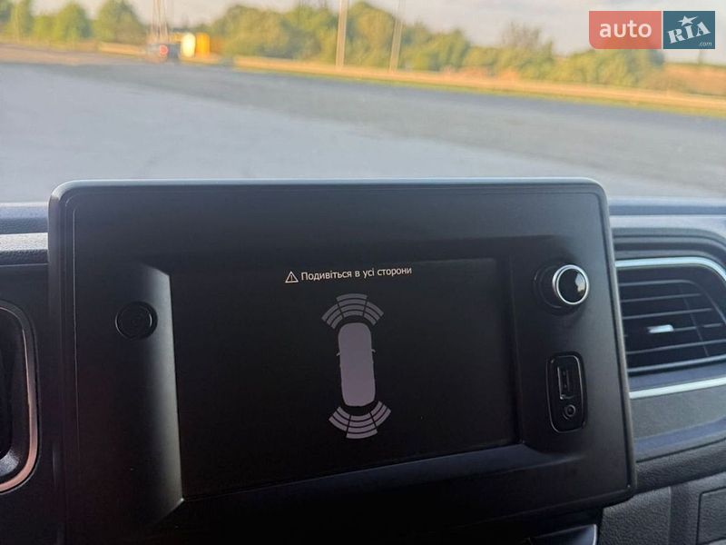 Грузовой фургон Renault Master 2023 в Днепре