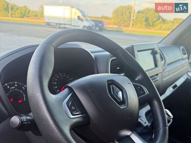Грузовой фургон Renault Master 2023 в Днепре