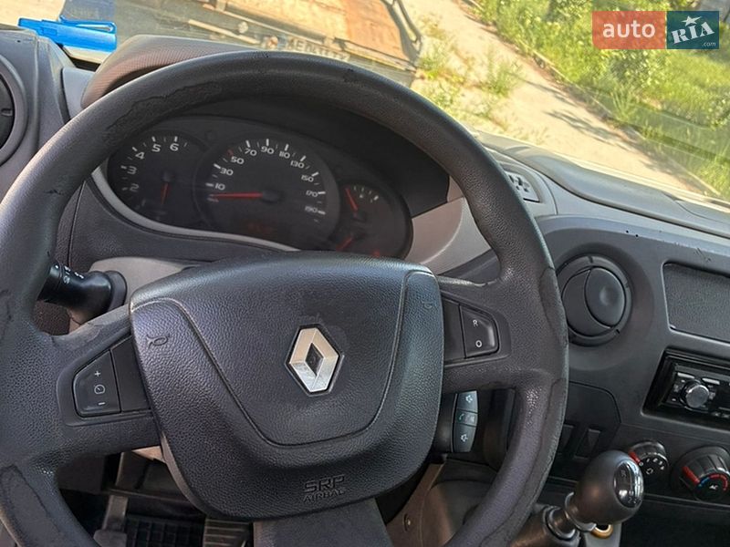 Автовоз Renault Master 2011 в Запоріжжі