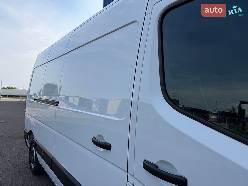 Вантажний фургон Renault Master 2022 в Ковелі