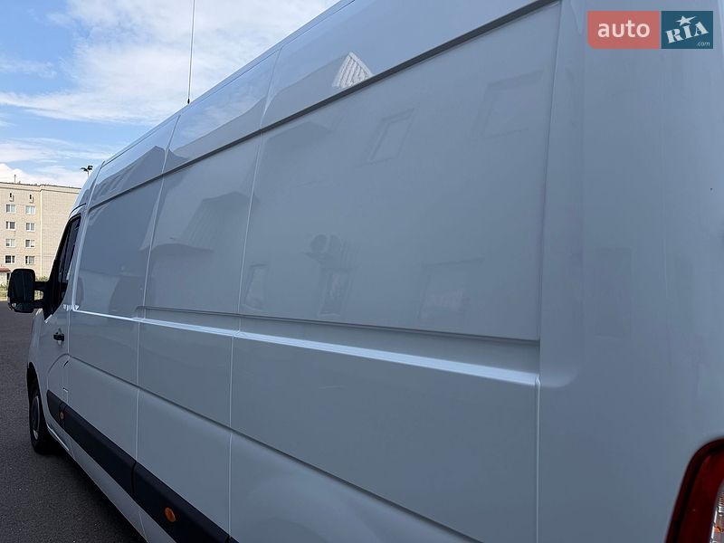 Вантажний фургон Renault Master 2022 в Ковелі
