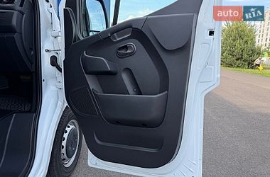 Вантажний фургон Renault Master 2022 в Ковелі